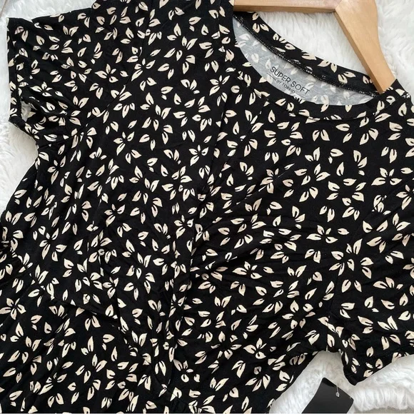 Torrid Black and Cream Midi Dress with Leaf Pattern - Picture 2 of 3